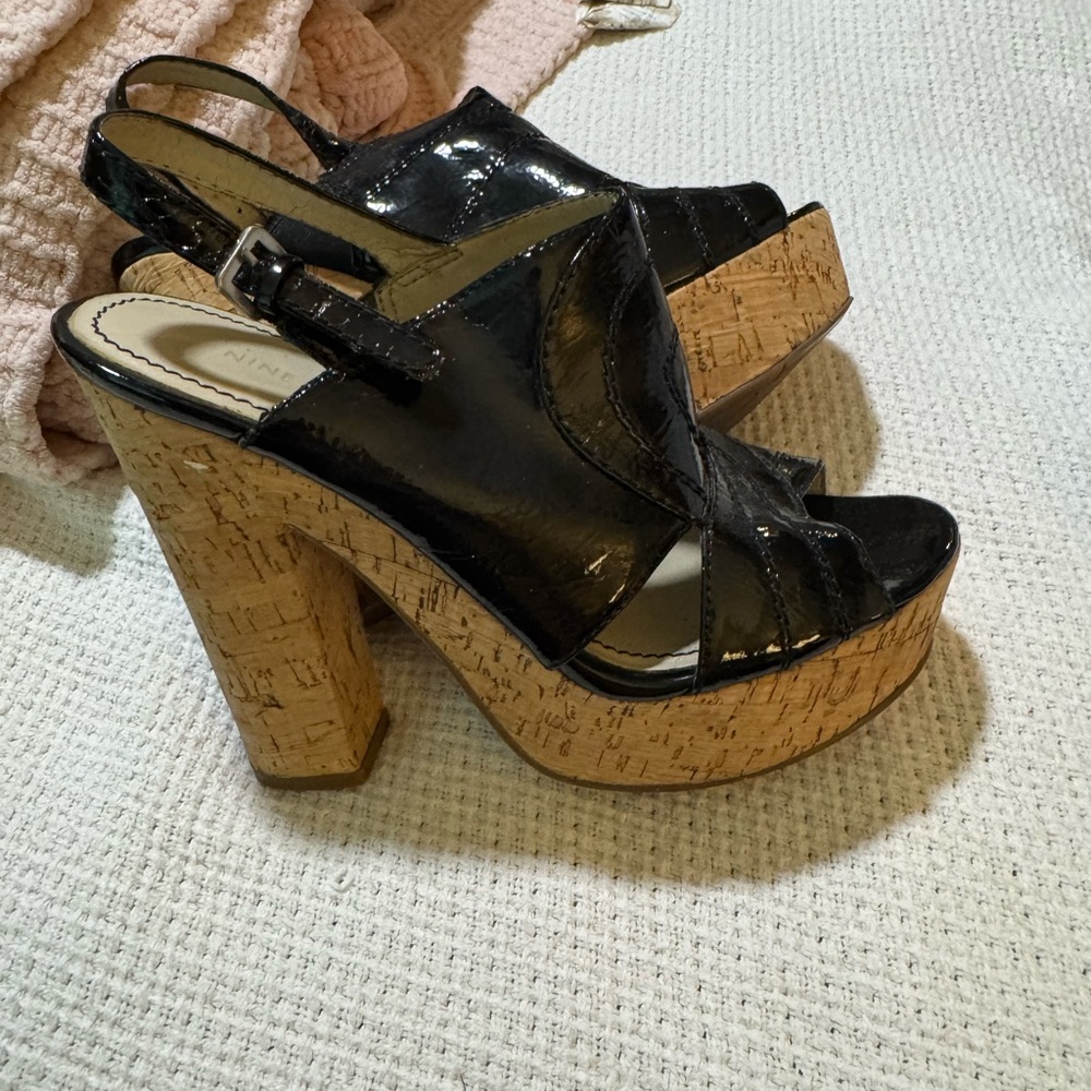 Nine West Black and Tan Platform Sandals